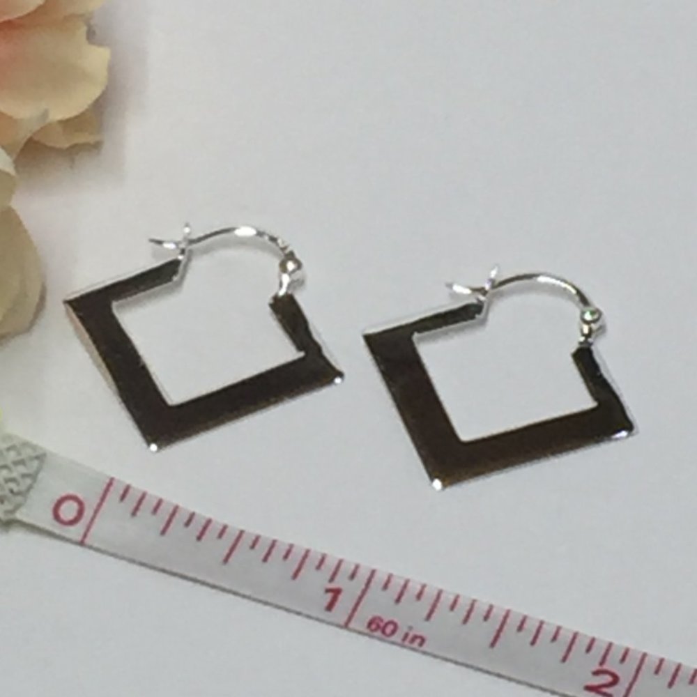 🆕❤️Sterling Silver Square Hoop Sterling Earrings - Picture 3 of 4